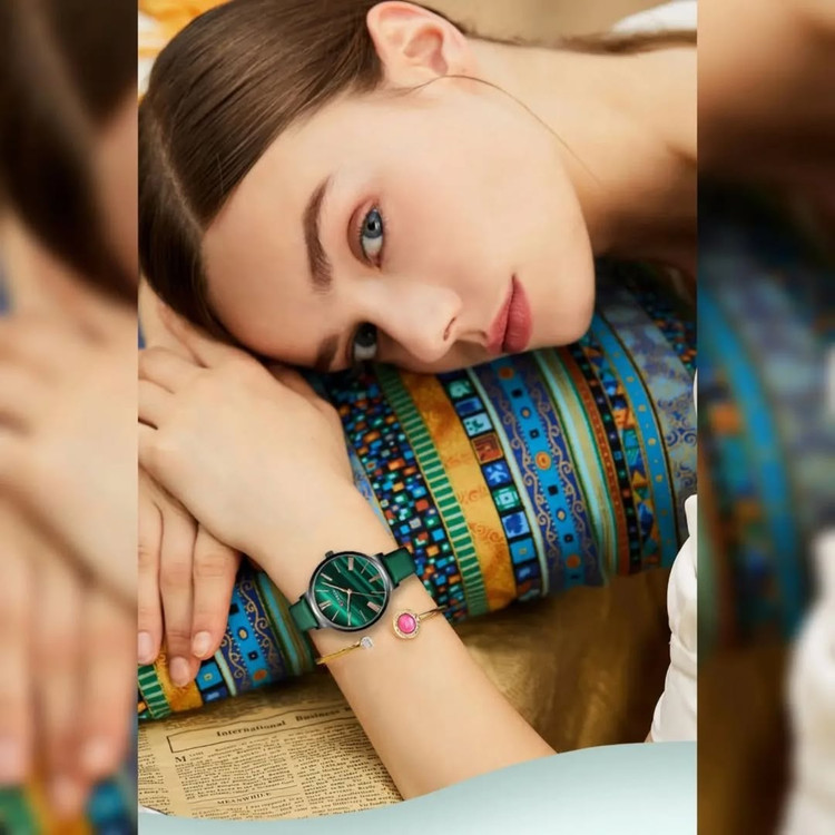 ساعت ساعت مچی زنانه کارن مدل CURREN 9076 اورجینال بند چرمی ضدآب